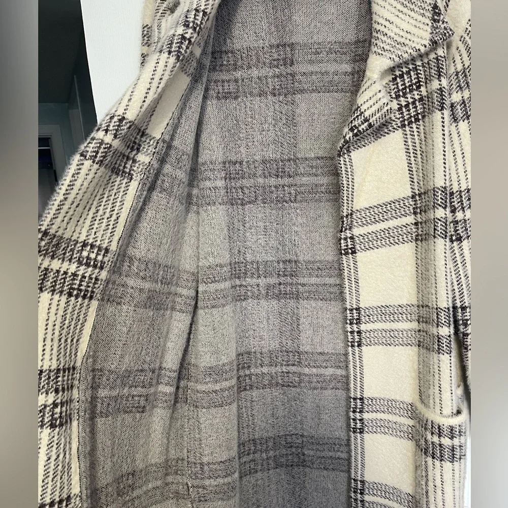 Cute Cyrus statement jacket - Picture 4 of 10